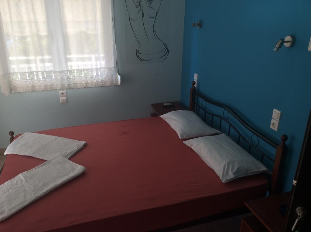 Kostas Rooms Votsi  Exterior foto